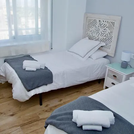 Διαμέρισμα Luxury 12th Floor Beachfront