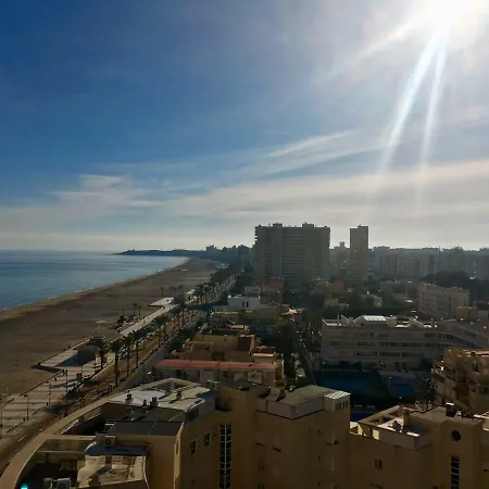 Luxury 12th Floor Beachfront * エル・カンページョ