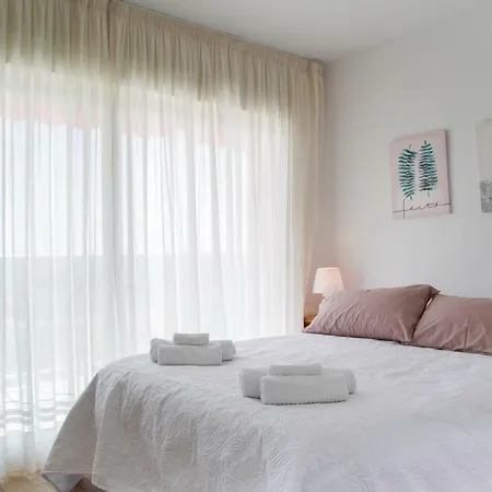 Luxury 12th Floor Beachfront 坎佩略